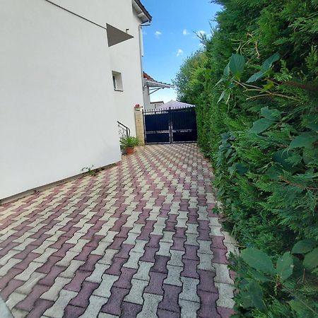 Appartement Meuble Avec Deux Chambres Moulins  Eksteriør billede