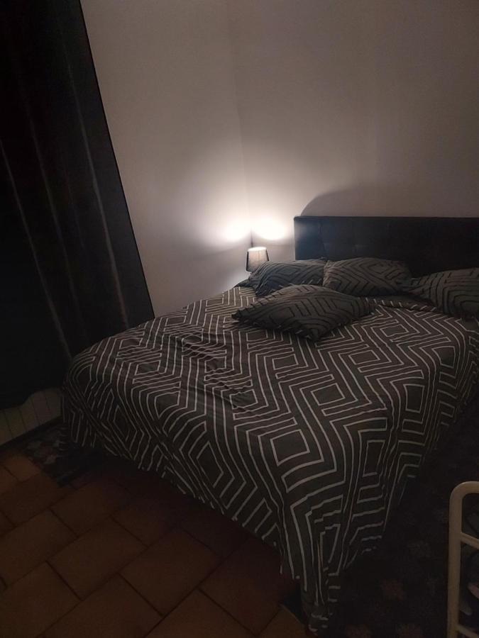 Appartement Meuble Avec Deux Chambres Moulins  Eksteriør billede